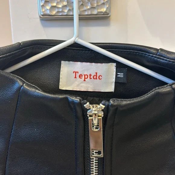 Jacket - Picture 3 of 4